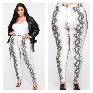 NEW Fashion Nova Faux Leather Snake Print Pant
